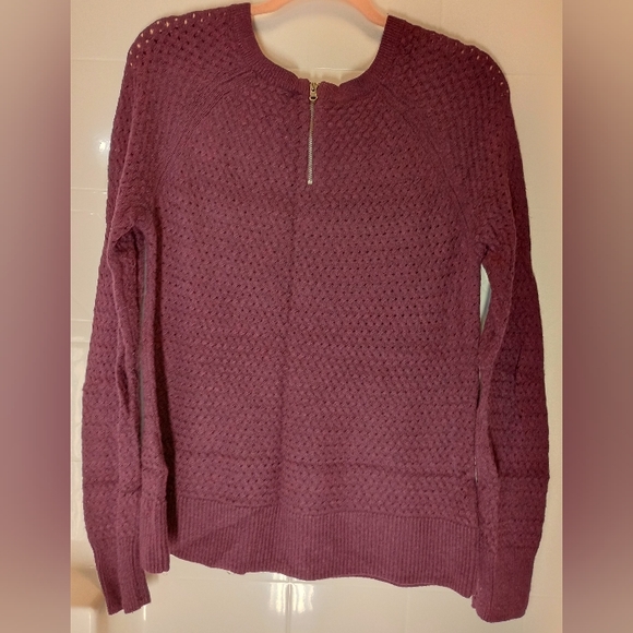 American Eagle Waffle Knit Maroon Sweater Large - Picture 2 of 7